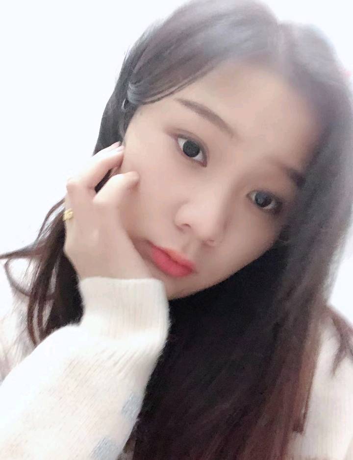 偶尔兼职  胸大屁翘的极品